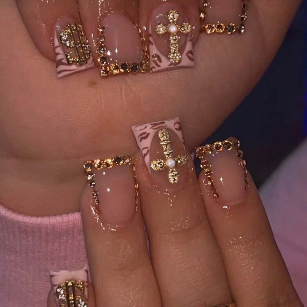 24pc Press On Nail Set from the Nail Bar 💅